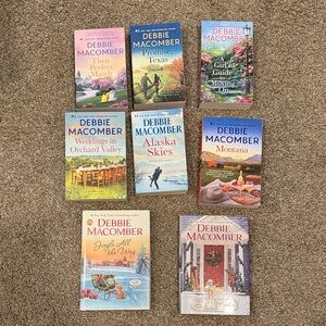 8 Debbie Macomber novels, six paperback and two hardback novels.
